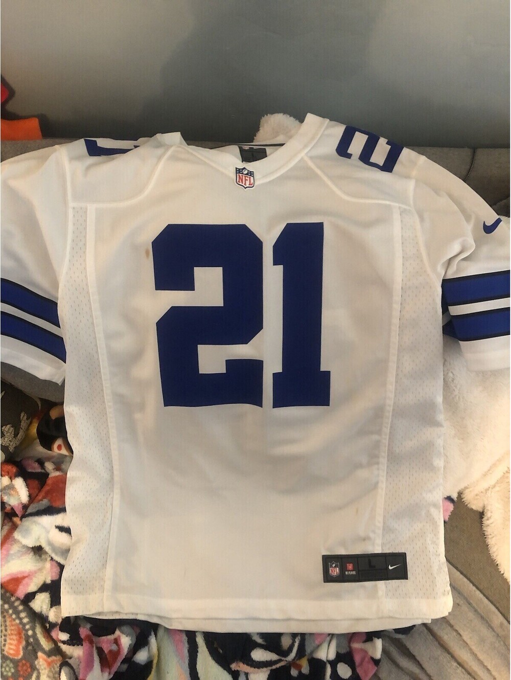 Zeke Elliott Dallas Cowboys Jersey Size Large, Shows Stains